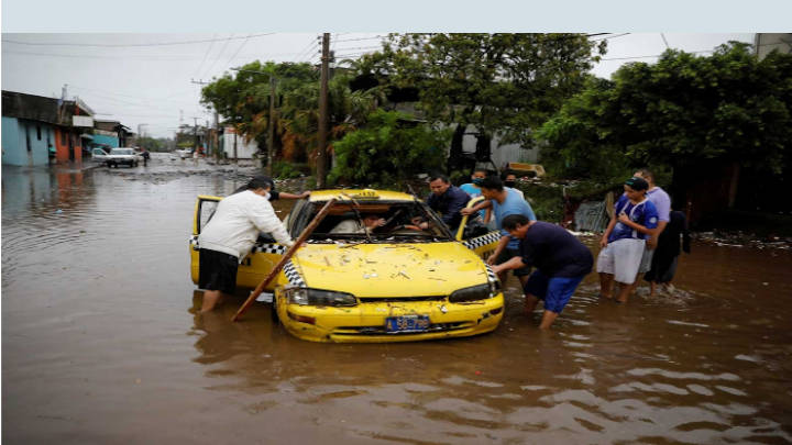 Las fuertes lluvias arrasaron con los países de Centroamérica.